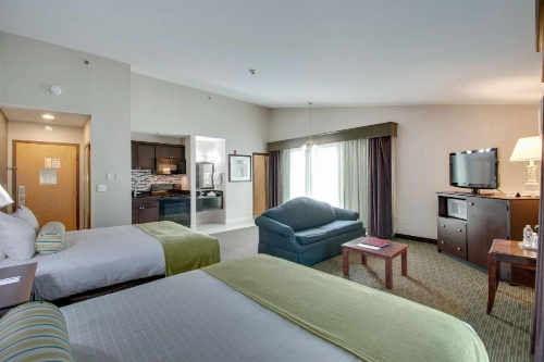 Best Western Plus The Inn At Hampton image 11