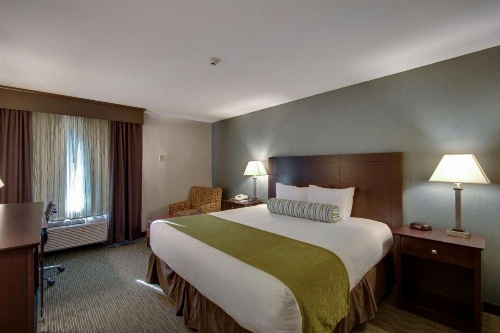 Best Western Plus The Inn At Hampton image 12