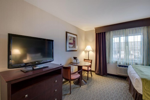 Best Western Plus The Inn At Hampton image 20