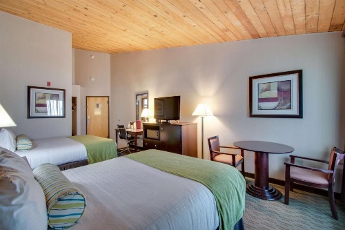 Best Western Plus The Inn At Hampton image 27